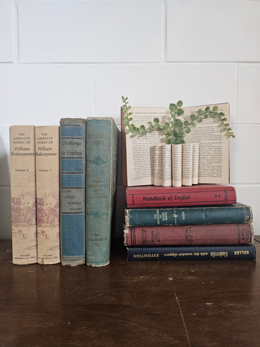 Tri-Kappa Book Vase Event