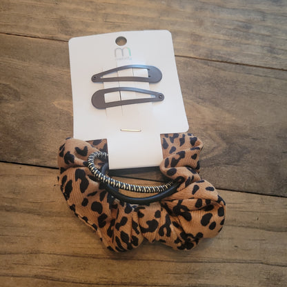 Leopard Scrunchie & Clips Set